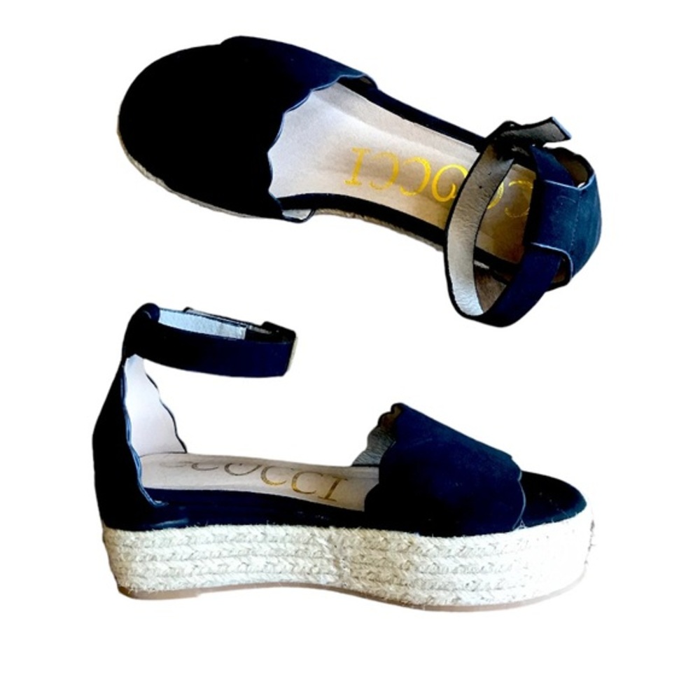 NWOB NEW Ccocci‎ Evelyn Black Sandal 6.5